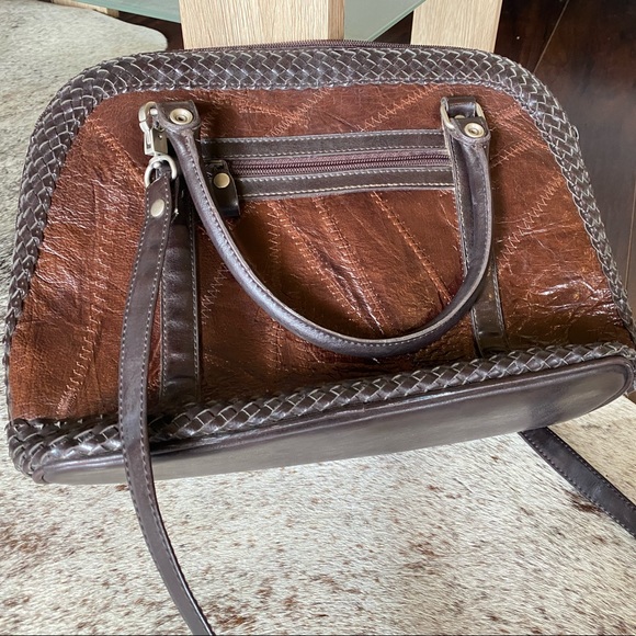 MC detailed handbag - Picture 2 of 3